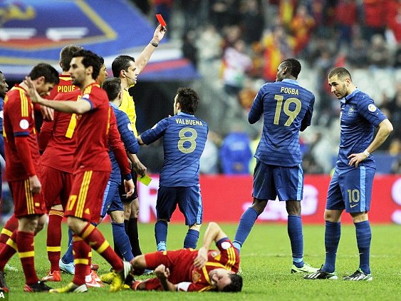 Prancis 0 Spanyol 1, Deschamps Bela Benzema `Mandul`